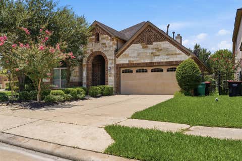 Photo of 5815 Creek Crossing Court, Missouri City, TX 77459 (MLS # 68912699)