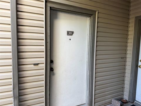 Photo of 9707 Richmond Avenue #39, Houston, TX 77042 (MLS # 63792672)