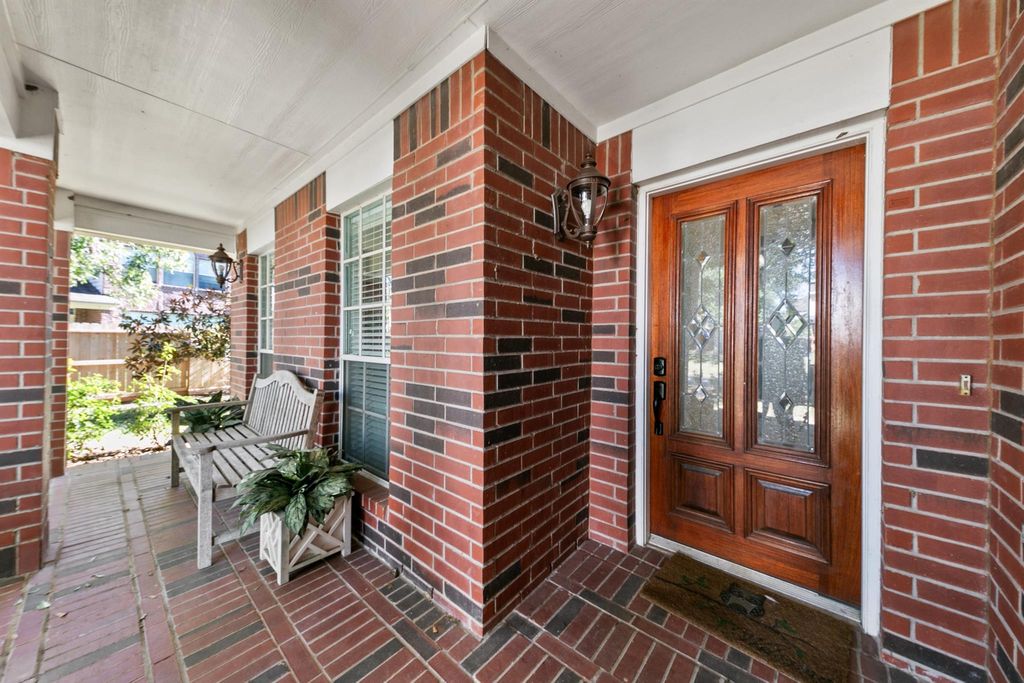 Photo of 1315 Terrace View Drive, Sugar Land, TX 77479 (MLS # 25608387)