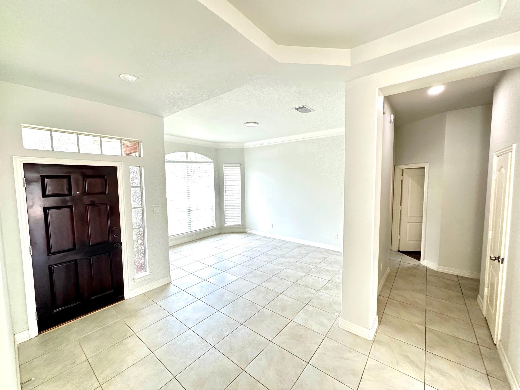 3351 Lakeway Lane
