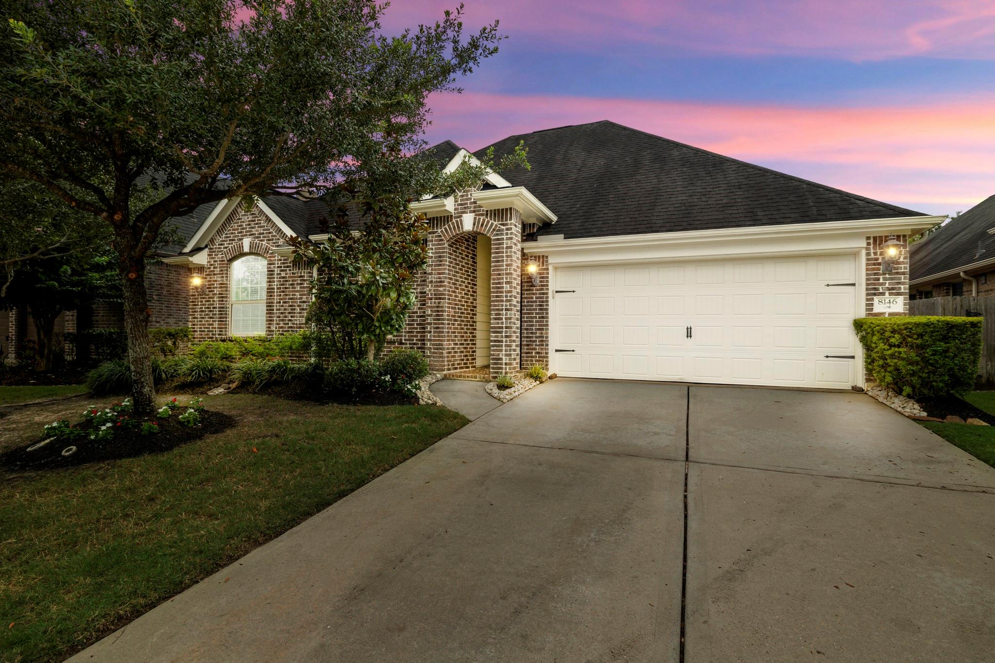 8146 Laughing Falcon Trail