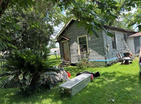 Photo of 1086 Horne Street, Houston, TX 77088 (MLS # 10833630)
