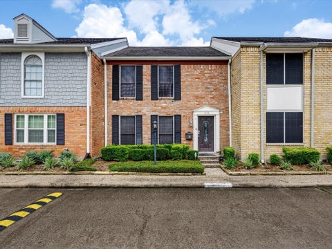 Photo of 1653 W Sam Houston Parkway S, Houston, TX 77042 (MLS # 74661967)
