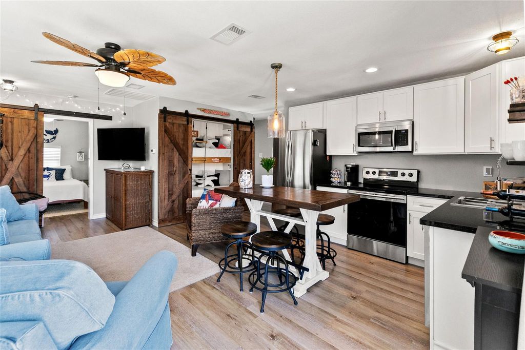 Photo of 314 Crab Street, Surfside Beach, TX 77541 (MLS # 84982644)