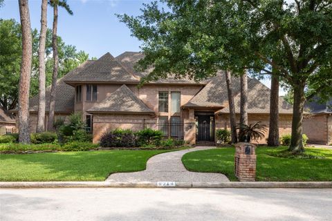 Photo of 9714 Godstone Lane, Spring, TX 77379 (MLS # 95438127)