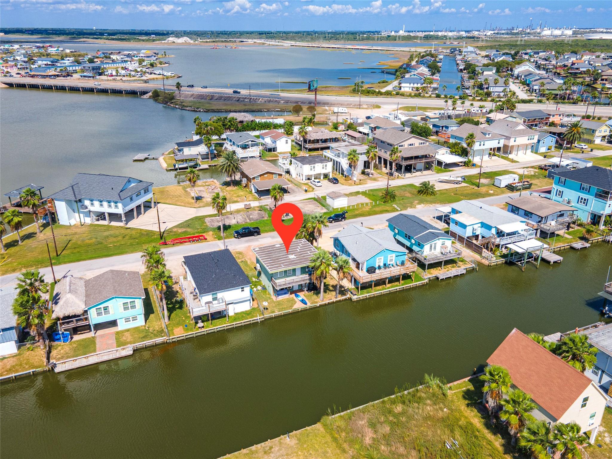 40 Lakeside Drive
