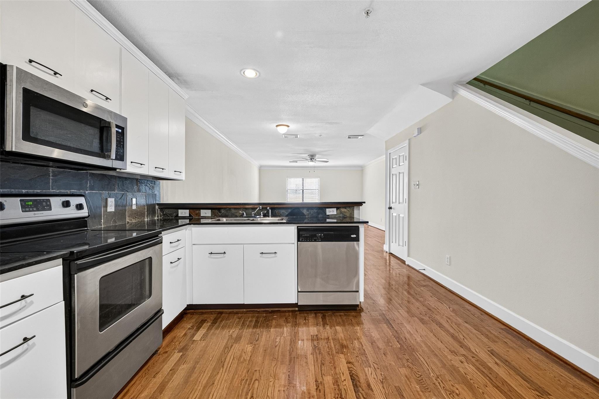 1342 Rutland Street 210
