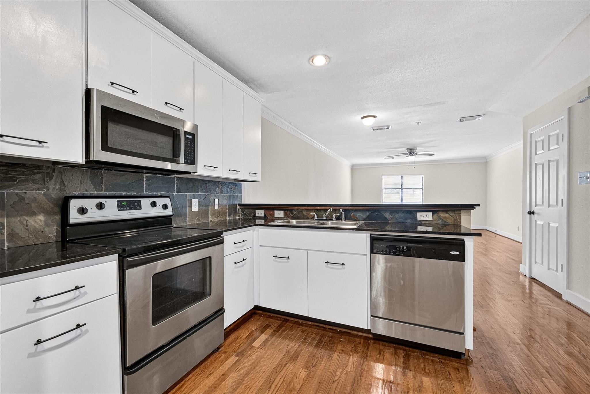 1342 Rutland Street 210