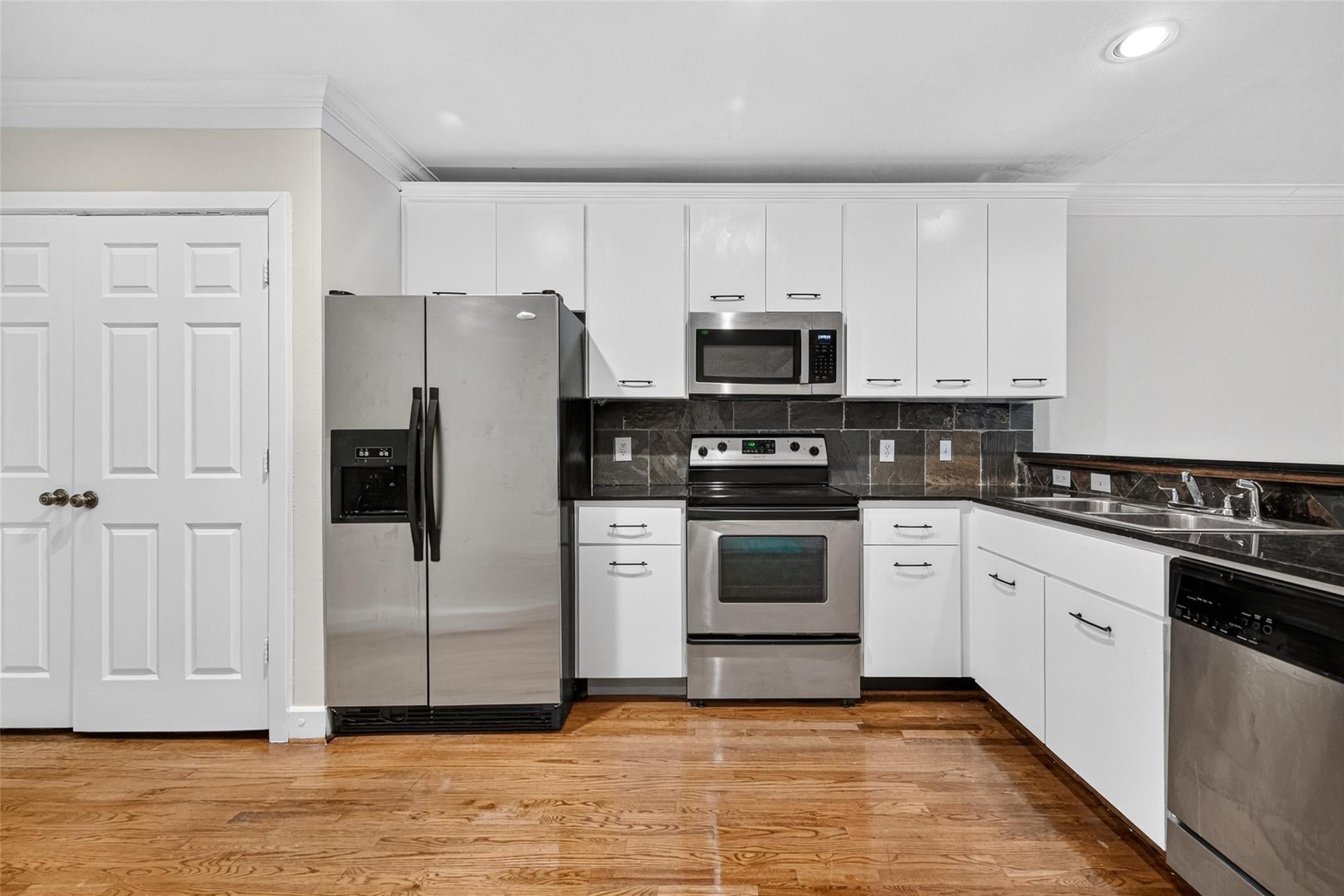 1342 Rutland Street 210