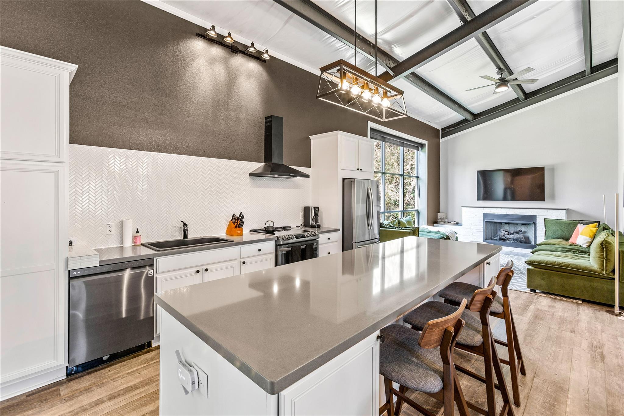 25400 Pine Ridge Road