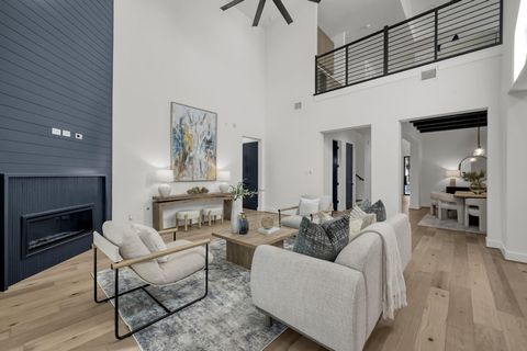 Tiny photo for 1502 Story Street, Houston, TX 77055 (MLS # 61831570)