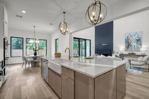 Tiny photo for 1502 Story Street, Houston, TX 77055 (MLS # 61831570)