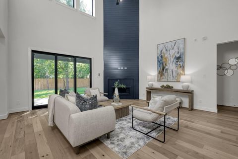 Tiny photo for 1502 Story Street, Houston, TX 77055 (MLS # 61831570)