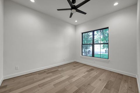 Tiny photo for 1502 Story Street, Houston, TX 77055 (MLS # 61831570)