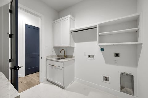 Tiny photo for 1502 Story Street, Houston, TX 77055 (MLS # 61831570)