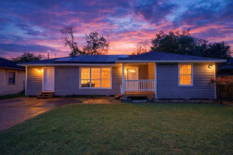 Photo of 3814 Nan Street, Houston, TX 77092 (MLS # 73198288)