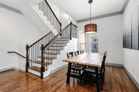 Tiny photo for 5723 Petty Street, Houston, TX 77007 (MLS # 94793478)