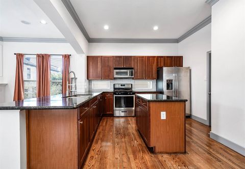 Tiny photo for 5723 Petty Street, Houston, TX 77007 (MLS # 94793478)