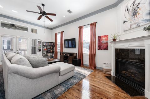 Tiny photo for 5723 Petty Street, Houston, TX 77007 (MLS # 94793478)