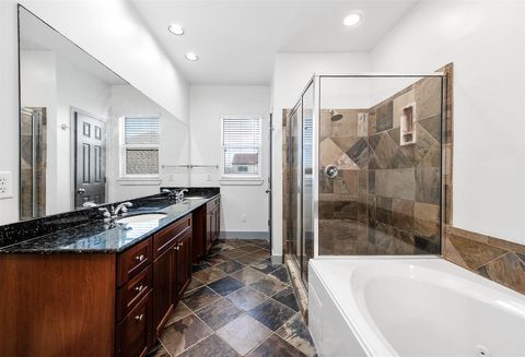 Tiny photo for 5723 Petty Street, Houston, TX 77007 (MLS # 94793478)