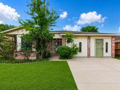 Homes For Sale - 12803 Sandrock Drive<br/> Houston, TX 77048