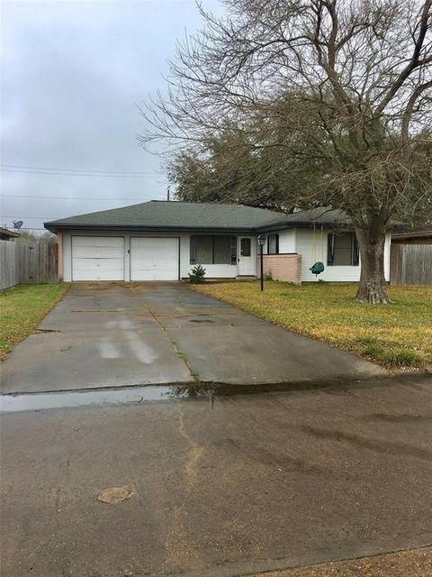 Photo of 2206 18th Avenue N, Texas City, TX 77590 (MLS # 19222999)