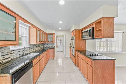 Photo of 15403 El Padre Drive, Houston, TX 77083 (MLS # 83675490)
