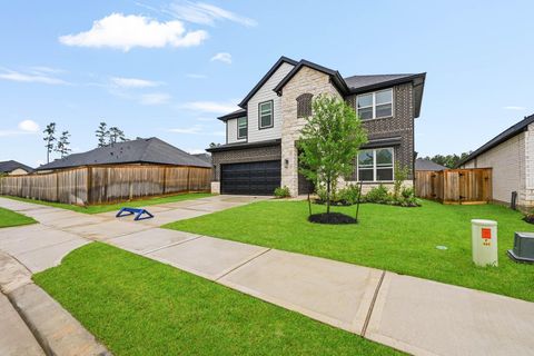Photo of 428 Summerset Landing Court, Conroe, TX 77304 (MLS # 63033771)