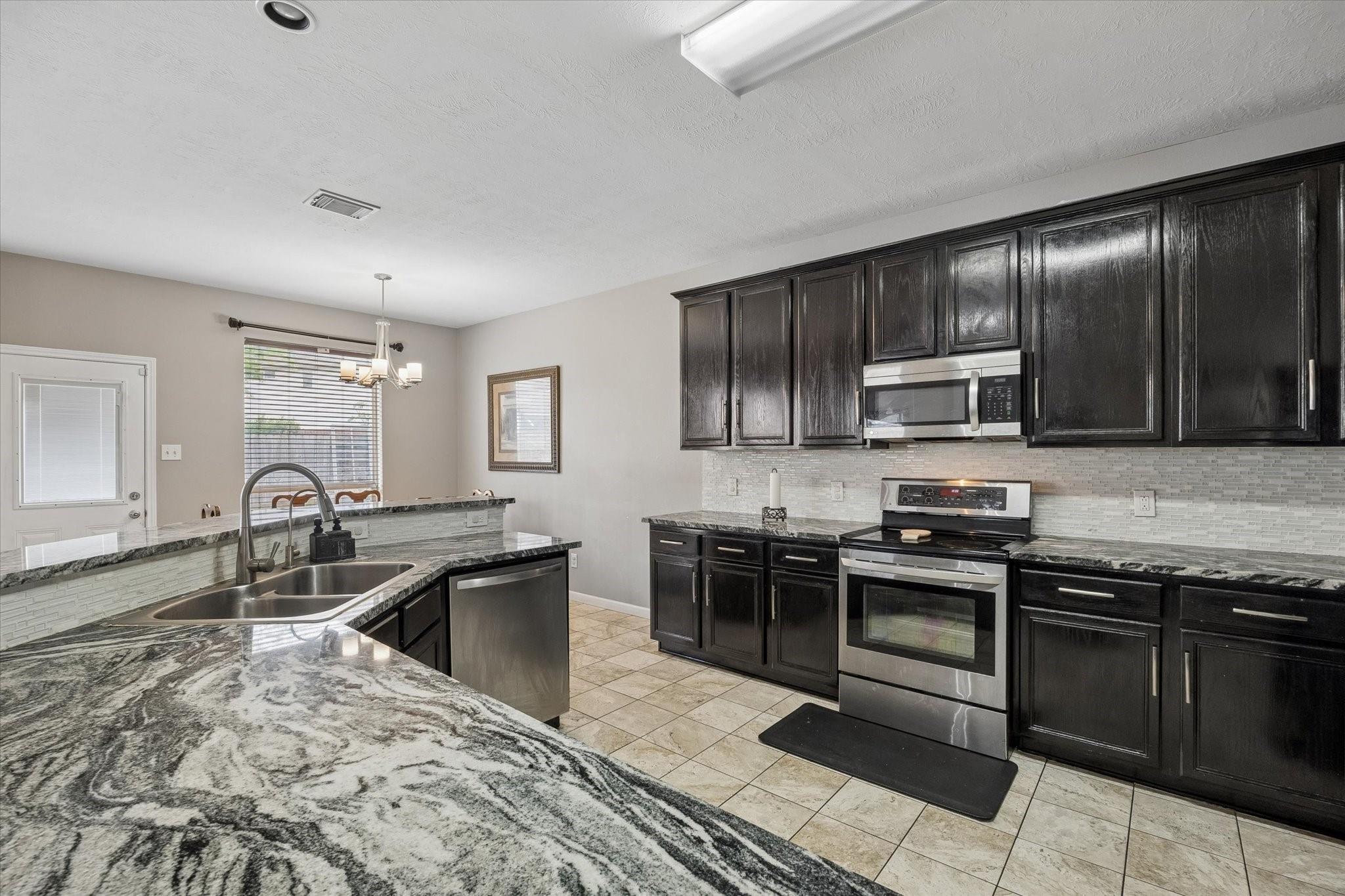 7522 Brighton Knolls Ln