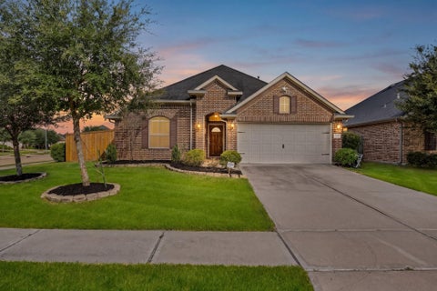 Photo of 8403 Remington Bluff Lane, Richmond, TX 77407 (MLS # 98542310)