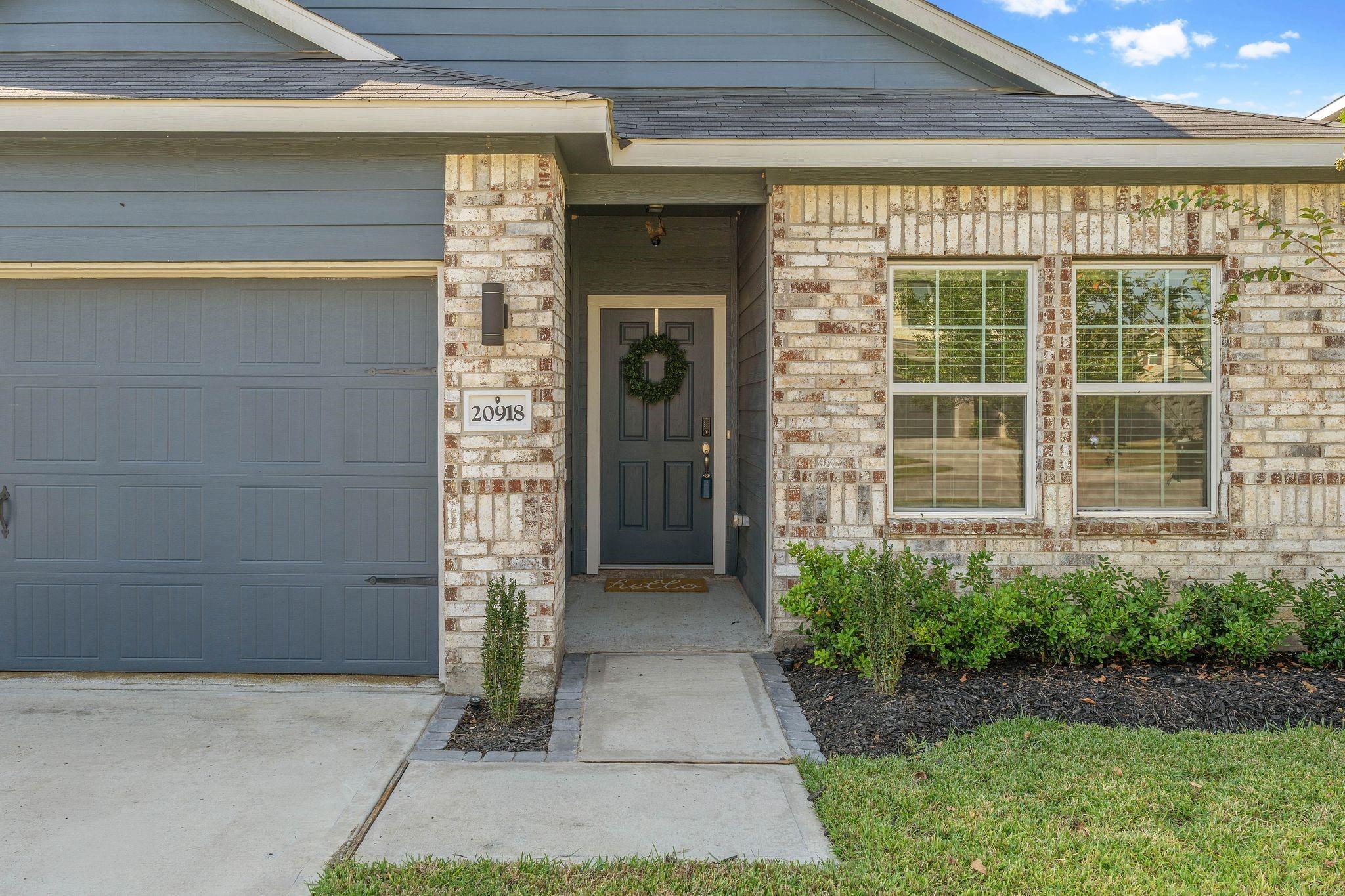 20918 New Proper Drive