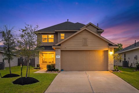 Photo of 18926 Sorento Bay Lane, Hockley, TX 77447 (MLS # 73404364)