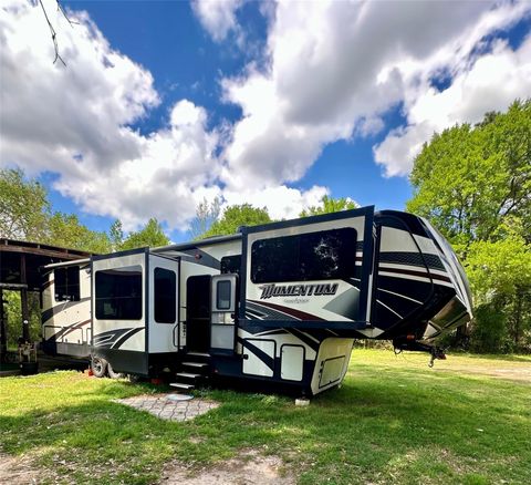 Photo of 143 Moffett Springs Road #B, Huntsville, TX 77320 (MLS # 60475977)