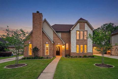 Photo of 2423 1st Street, Stafford, TX 77477 (MLS # 70156455)