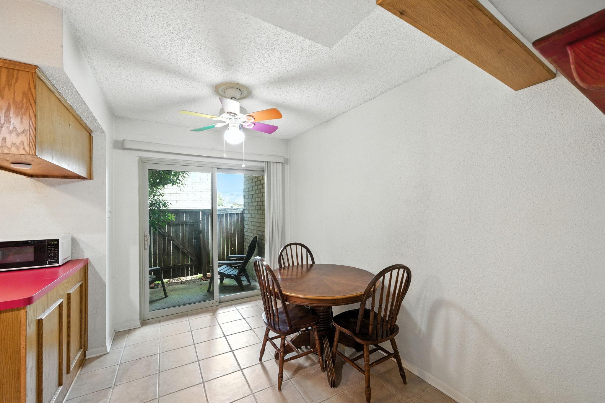 3919 Fairmont Parkway 115