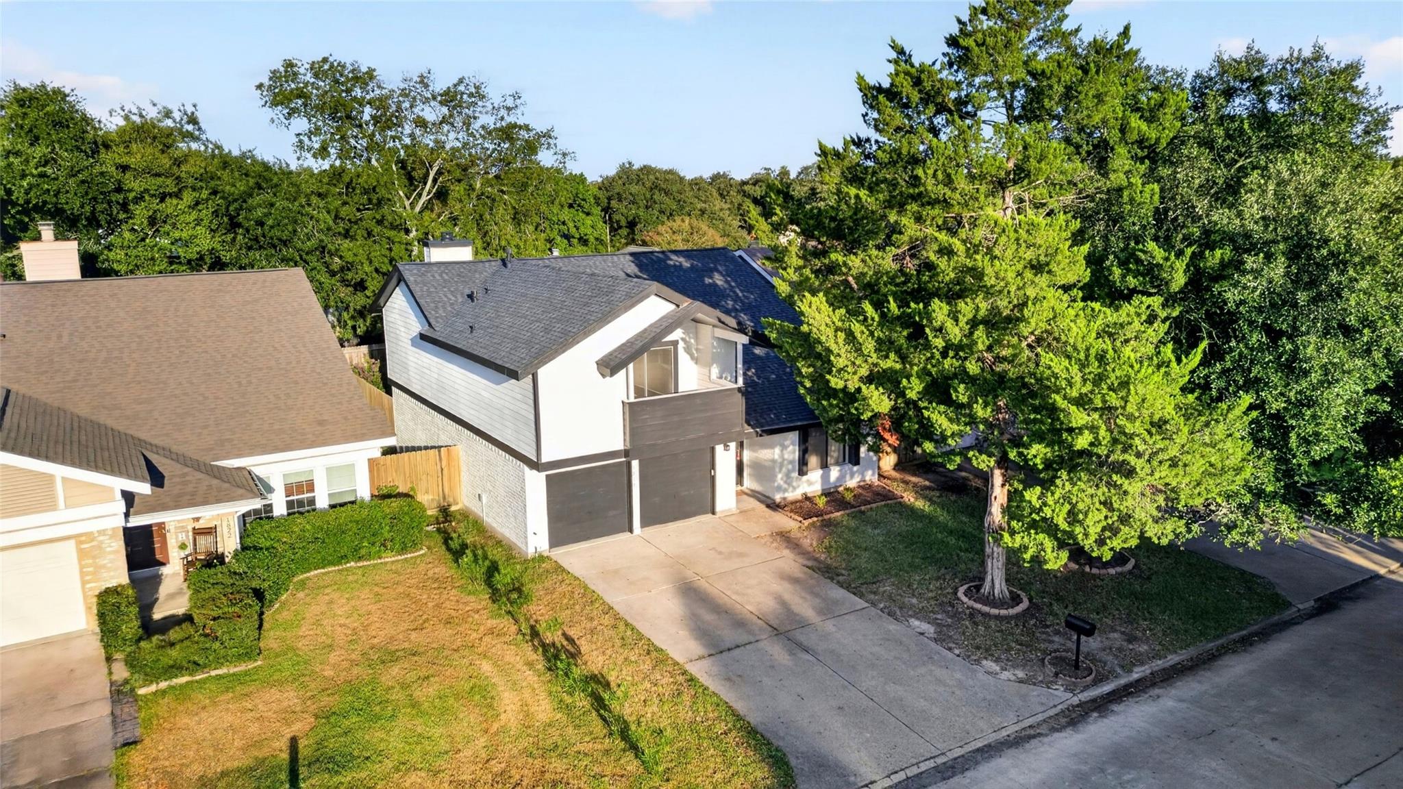 1818 Foxlake Drive
