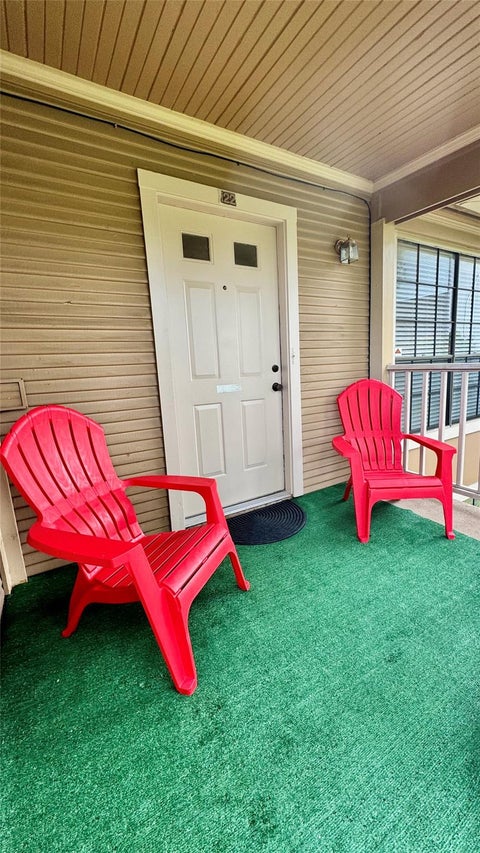 Photo of 1311 Antoine Drive #122, Houston, TX 77055 (MLS # 6733372)