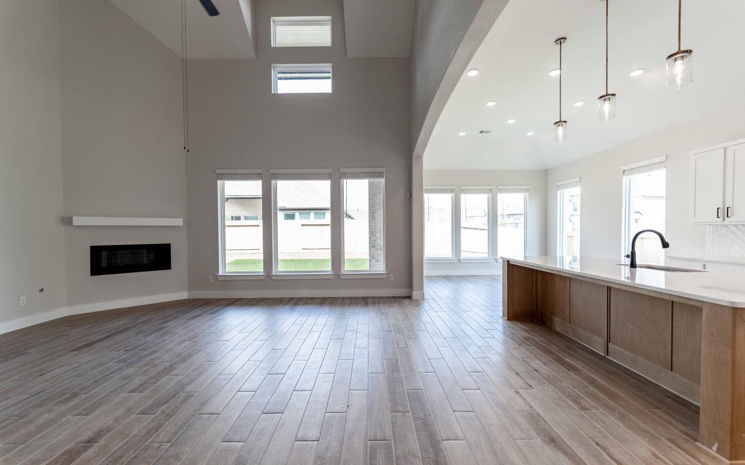 719 Woodbinde Drive