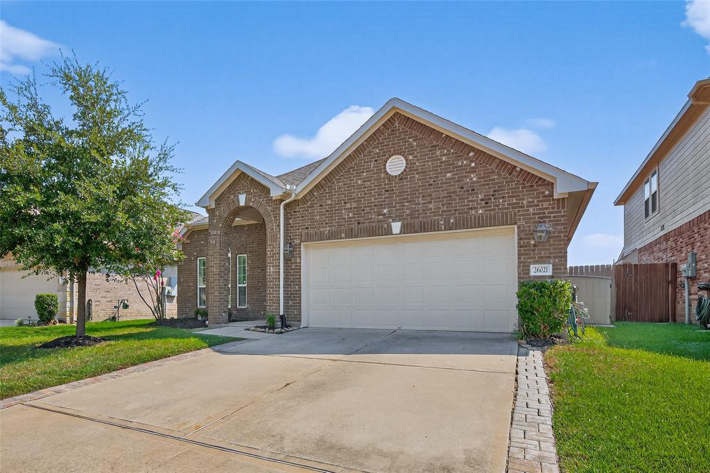 Photo of 26021 Hasting Ridge Lane, Kingwood, TX 77339 (MLS # 64847530)