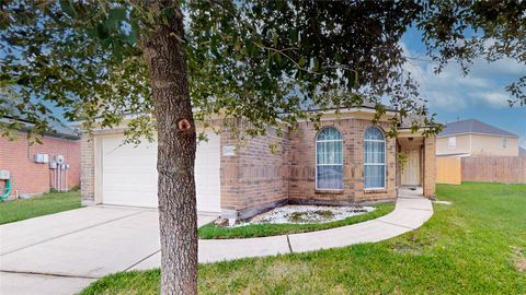 Photo of 18526 Knob Hill Lake Lane, Humble, TX 77346 (MLS # 65579608)