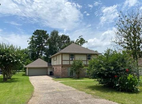 Photo of 830 Stone Mountain Drive, Conroe, TX 77302 (MLS # 53787648)