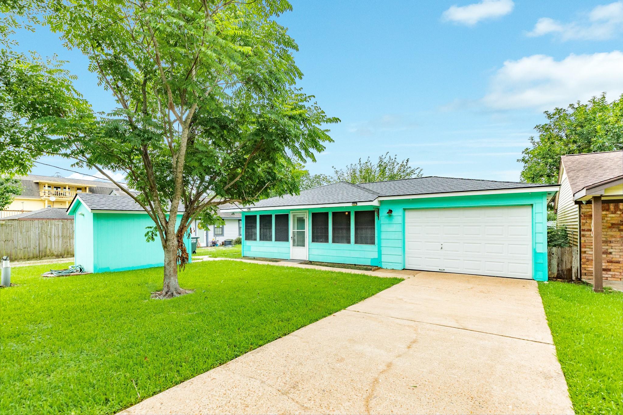 127 Bastrop Bayou Drive