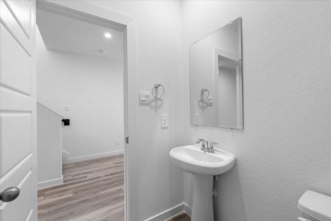 Tiny photo for 3221 Rainwood Gate Drive, Houston, TX 77047 (MLS # 61242806)