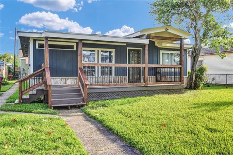 Photo of 1219 W 5th Street, Freeport, TX 77541 (MLS # 35723135)