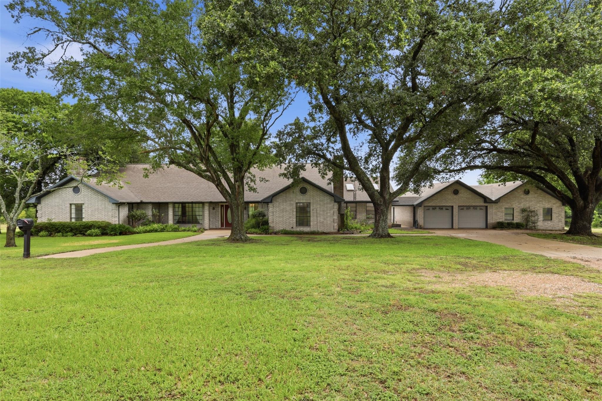 4124 Fm 149 Road W