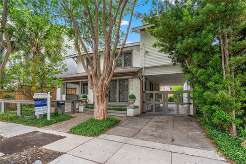 Photo of 1210 Hawthorne Street, Houston, TX 77006 (MLS # 51264790)