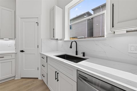 Tiny photo for 953 Highland Light Lane, Houston, TX 77091 (MLS # 66773508)