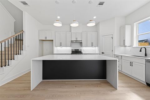 Tiny photo for 953 Highland Light Lane, Houston, TX 77091 (MLS # 66773508)