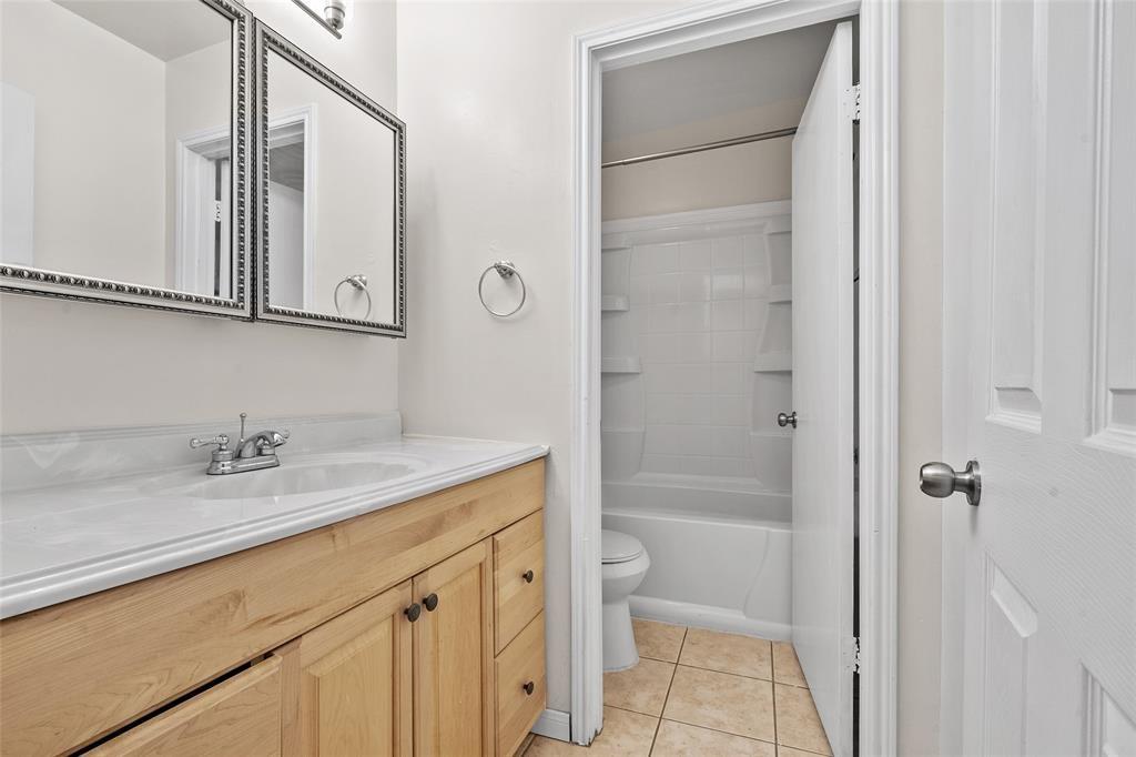 328 S 2nd Street 330
