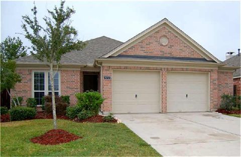 Photo of 872 Rock Harbor Lane, League City, TX 77573 (MLS # 72200432)